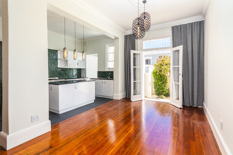 To Let 3 Bedroom Property for Rent in Green Point Western Cape